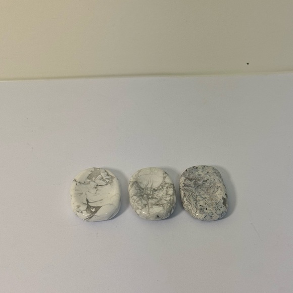 Chalcedony - Picture 2 of 2